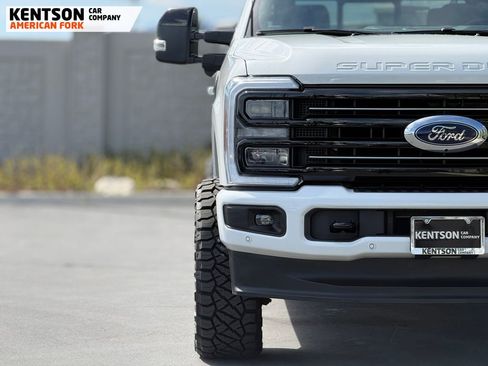 Used 2025 Ford F250 Platinum AWD/4WD image 14