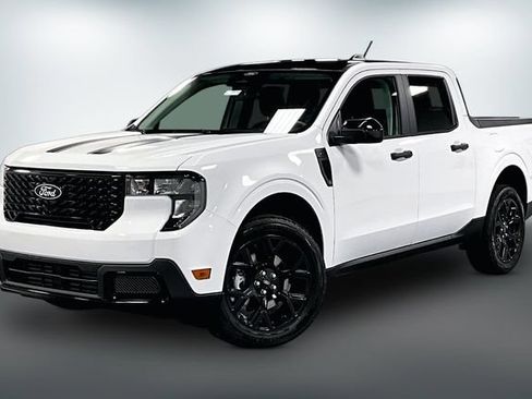 New 2026 Ford Maverick XLT w/ Equipment Group 301A AWD/4WD image 2