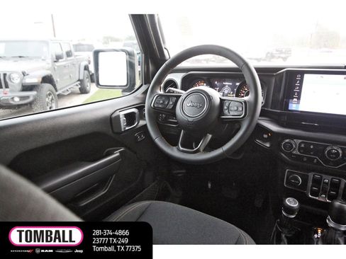 Used 2024 Jeep Gladiator Sport image 10