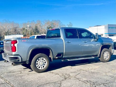 Used 2024 Chevrolet Silverado 2500 LTZ w/ LTZ Convenience Package image 3