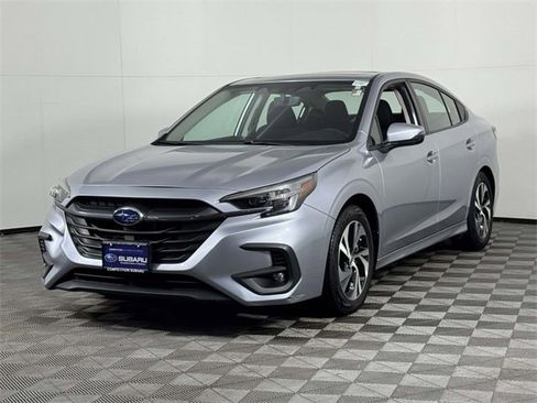 Used 2023 Subaru Legacy Premium image 7