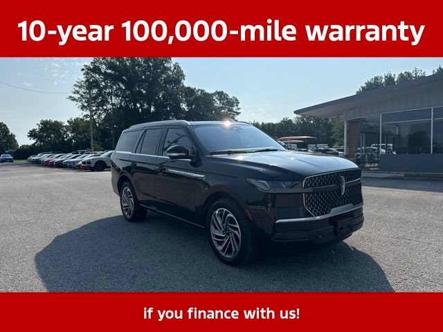 Used 2025 Lincoln Navigator Reserve AWD/4WD image 11