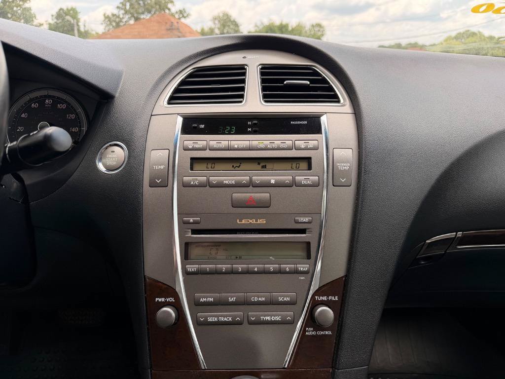 Used 2011 Lexus ES 350 FWD image 7