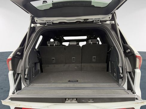 New 2026 Lincoln Navigator Reserve AWD/4WD image 28
