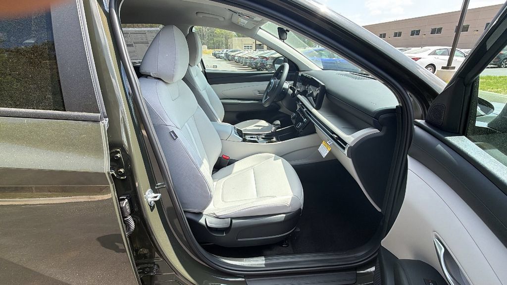New 2026 Hyundai Tucson SEL Plus FWD image 15