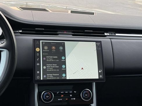 Used 2023 Land Rover Range Rover SE AWD/4WD image 10
