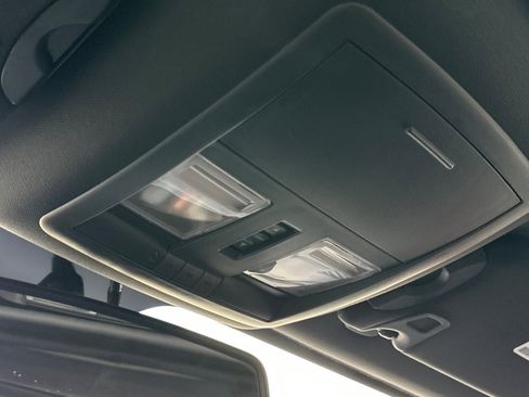 Used 2013 Dodge Challenger R/T image 22