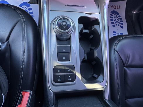 Used 2021 Ford Explorer XLT w/ Equipment Group 202A image 17