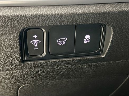 Certified 2024 Kia Sorento SX image 11