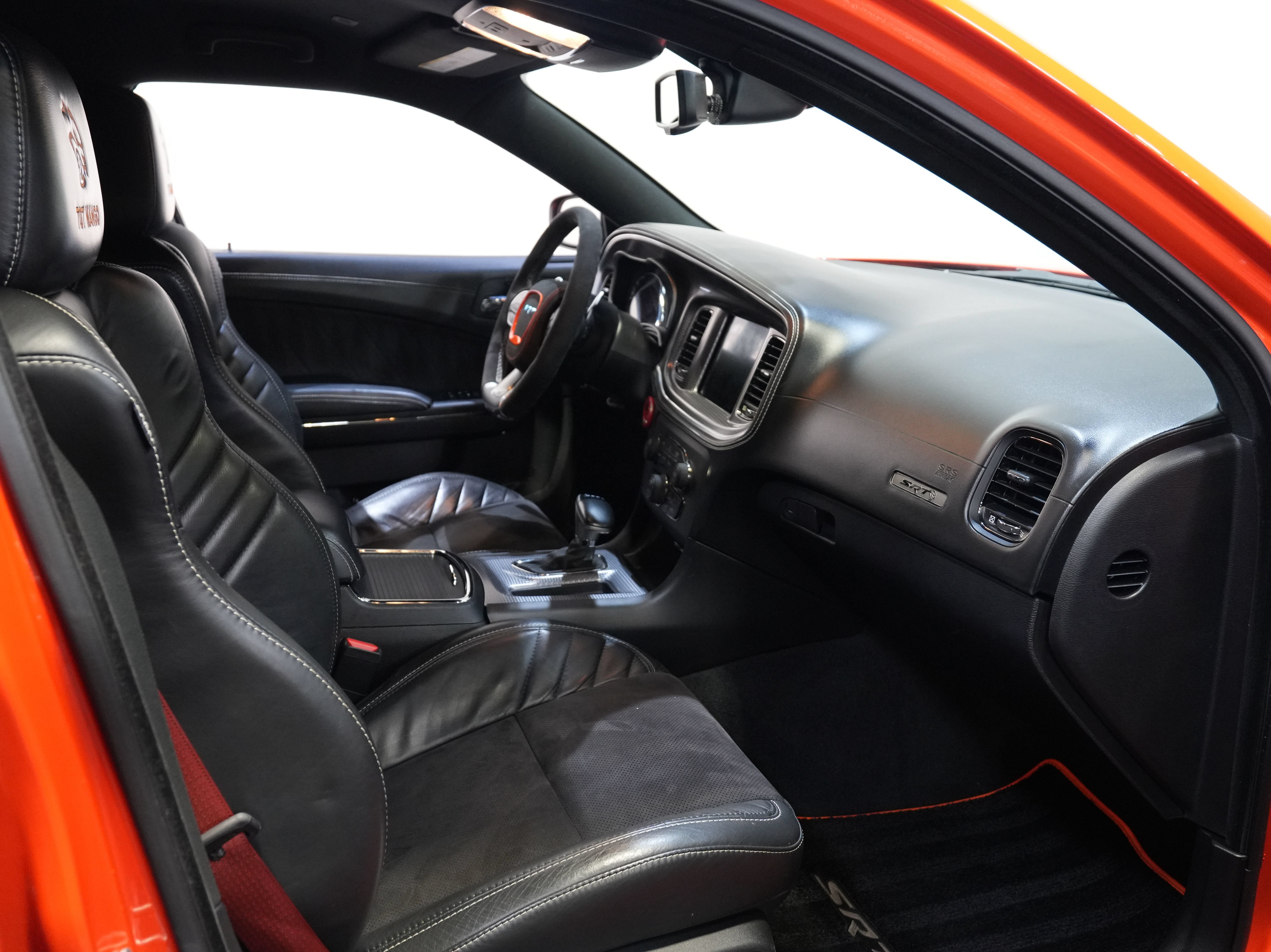 Used 2019 Dodge Charger SRT Hellcat w/ Navigation & Travel Group RWD image 36