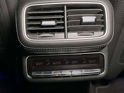 Used 2025 Mercedes-Benz GLS 450 4MATIC image 27