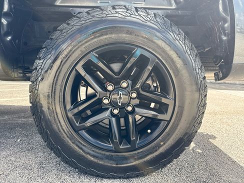 Used 2021 Chevrolet Silverado 1500 Custom Trail Boss image 37