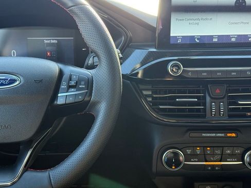 Used 2025 Ford Escape ST-Line image 11