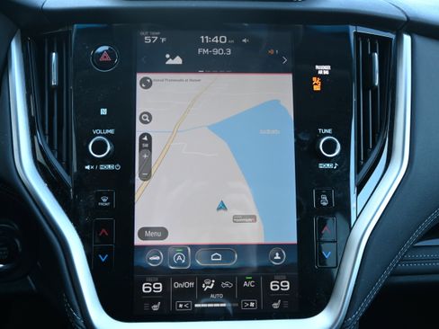 Used 2022 Subaru Outback Limited image 17