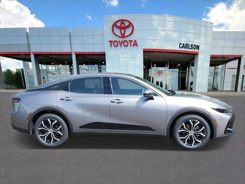 Certified 2023 Toyota Crown AWD/4WD image 4
