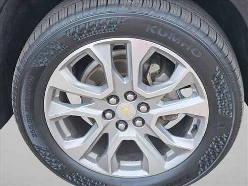 Used 2020 Chevrolet Traverse Premier w/ LPO, Blackout Package AWD/4WD image 24