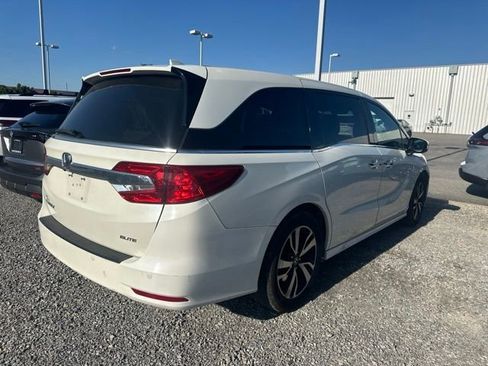 Used 2018 Honda Odyssey Elite image 4
