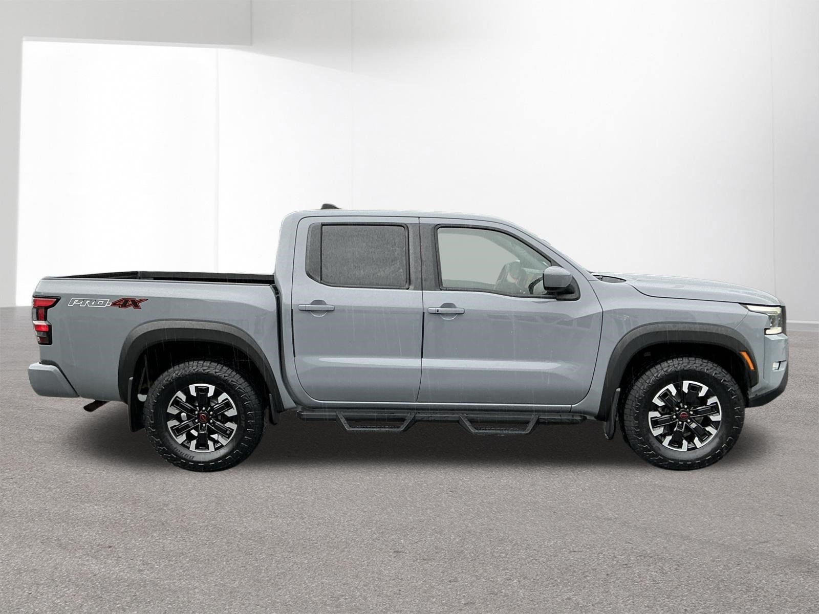 Used 2023 Nissan Frontier PRO-4X w/ Tow Package AWD/4WD image 8