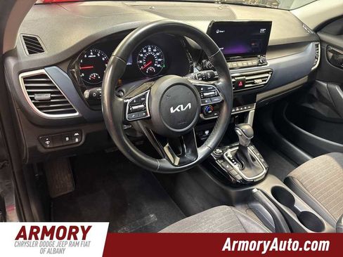 Used 2022 Kia Seltos S image 9