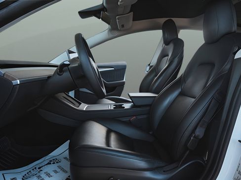 Used 2021 Tesla Model 3 Standard Range Plus RWD image 13