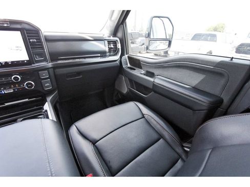 Used 2023 Ford F250 Lariat w/ Sport Appearance Package AWD/4WD image 12