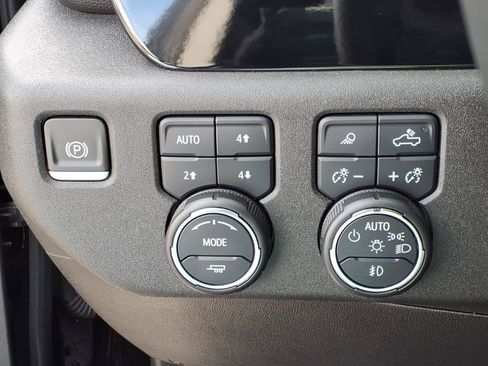 Used 2024 Chevrolet Silverado 3500 LTZ w/ LTZ Plus Package AWD/4WD image 32