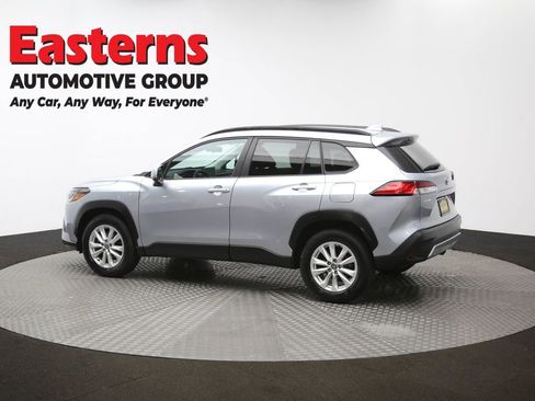 Used 2023 Toyota Corolla Cross LE image 59