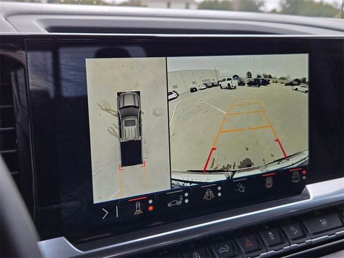 Used 2024 GMC Sierra 1500 SLT w/ SLT Premium Plus Package image 34