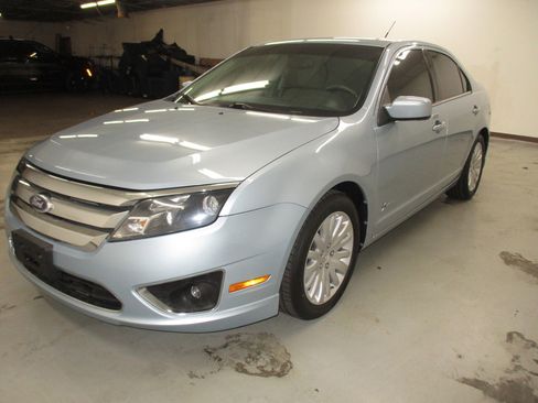 Used 2010 Ford Fusion Hybrid FWD image 3
