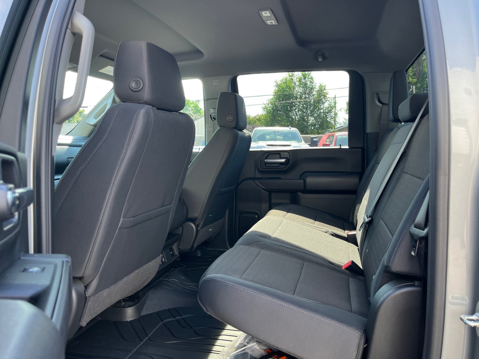New 2026 Chevrolet Silverado 2500 Custom w/ Custom Value Package AWD/4WD image 17