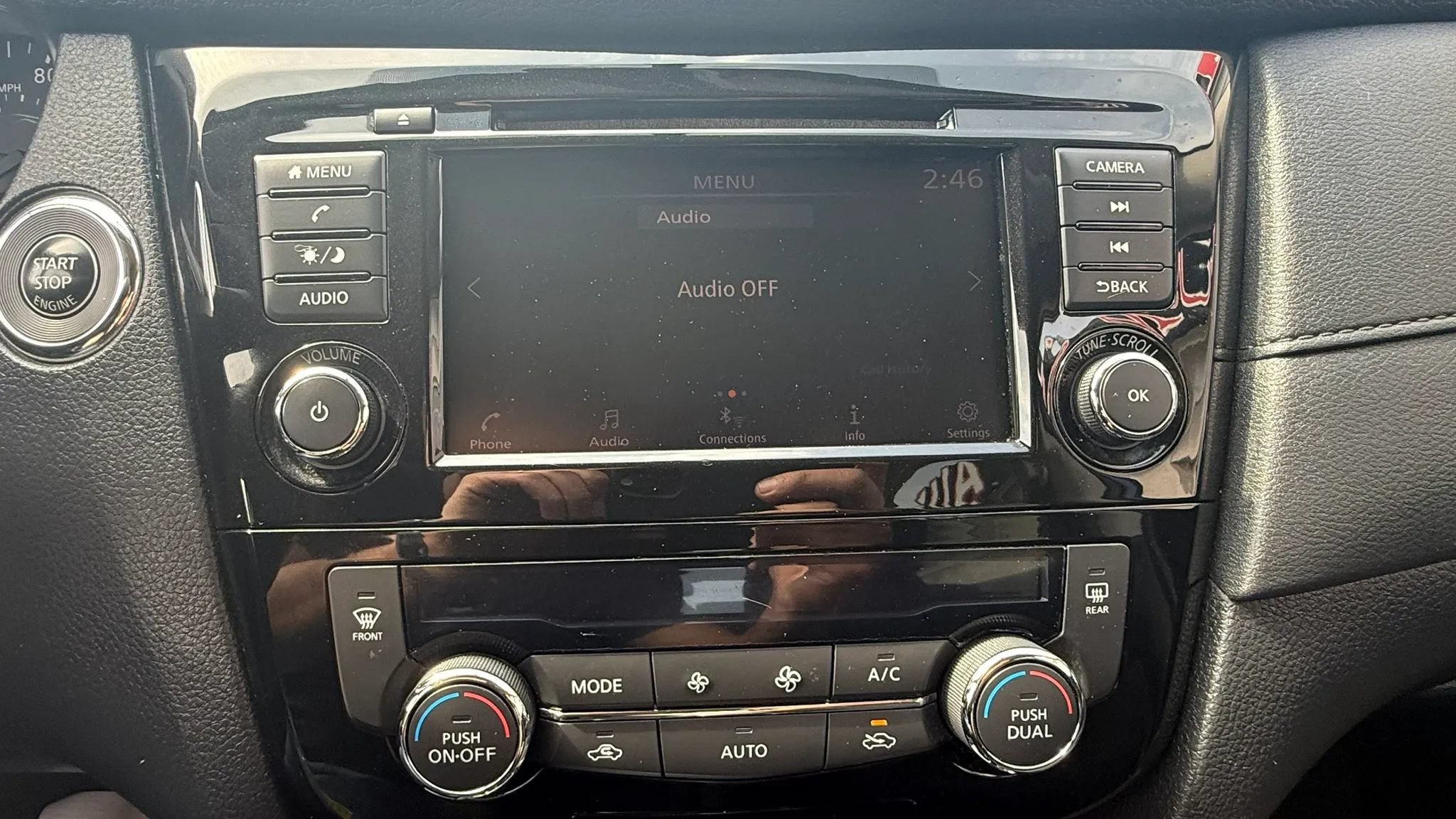 Used 2018 Nissan Rogue SV FWD image 19