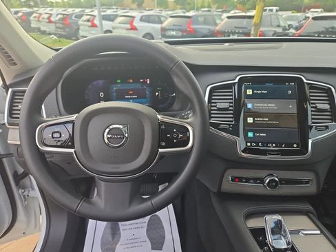 Used 2025 Volvo XC90 T8 Ultra w/ Protection Package Premier image 14