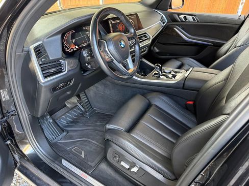 Used 2022 BMW X5 sDrive40i w/ Parking Assistance Package image 2