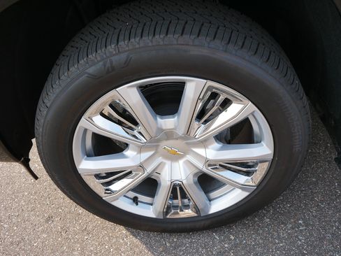 Used 2026 Chevrolet Silverado 1500 High Country AWD/4WD image 16