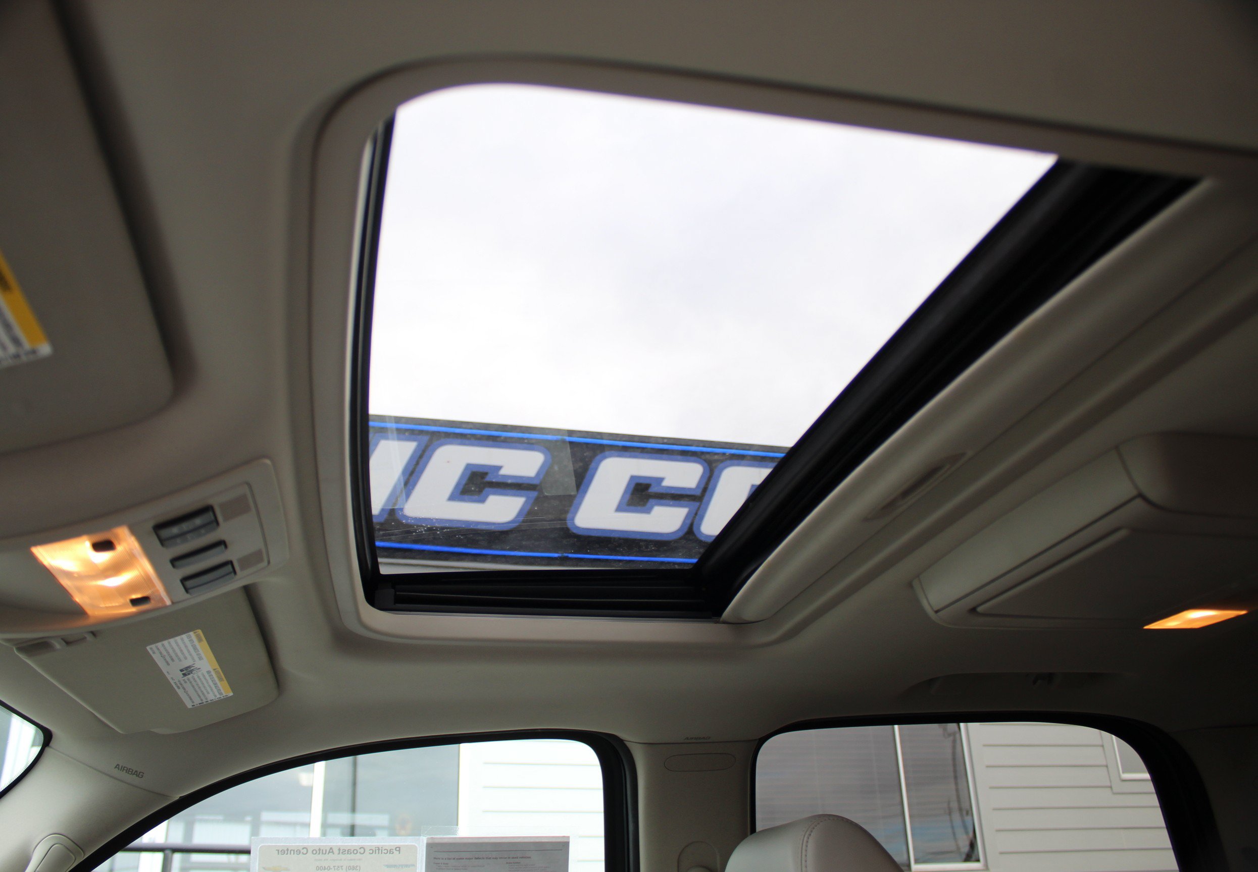 Used 2008 Chevrolet Tahoe LTZ w/ LTZ Preferred Equipment Group AWD/4WD image 45