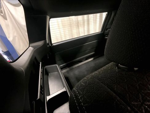 Used 2025 Toyota 4Runner SR5 image 17