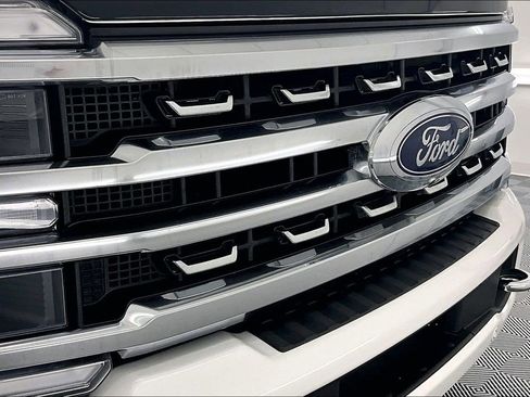 Certified 2024 Ford F250 Platinum AWD/4WD image 29