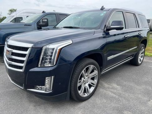 Used 2020 Cadillac Escalade Premium Luxury AWD/4WD image 1