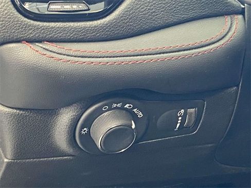 Used 2024 Dodge Durango GT image 22