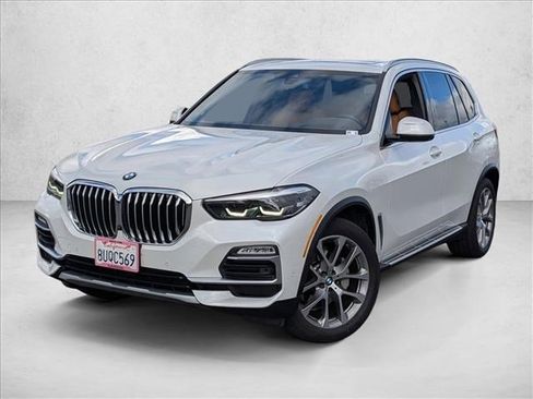 Used 2021 BMW X5 xDrive40i w/ Premium Package image 1