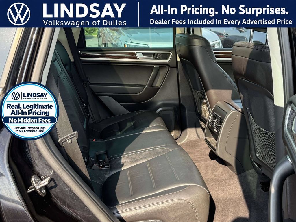 Used 2016 Volkswagen Touareg TDI AWD/4WD image 14