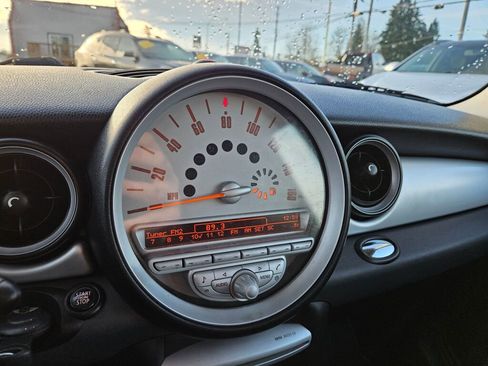 Used 2009 MINI Cooper Clubman Hardtop image 17