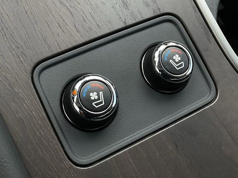 Used 2023 Nissan Murano Platinum w/ Cargo Package image 37