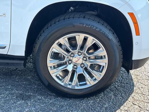 Used 2026 GMC Yukon Denali w/ Sun & Power Step Package AWD/4WD image 10
