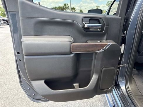 Used 2022 GMC Sierra 1500 SLT w/ SLT Premium Plus Package AWD/4WD image 10