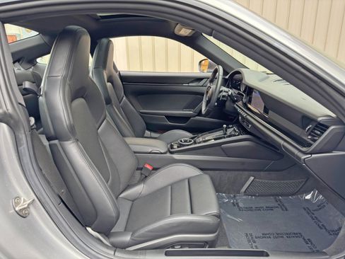 Used 2024 Porsche 911 Carrera T RWD image 15
