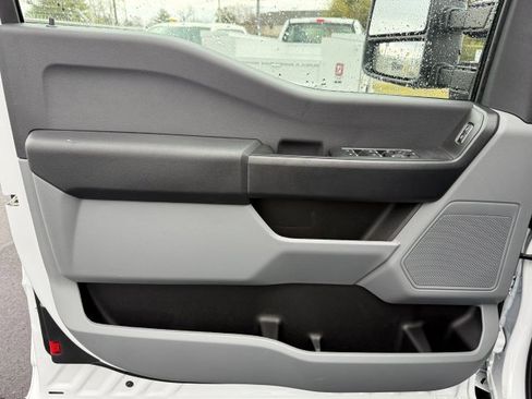New 2026 Ford F250 XL w/ XL Chrome Package image 14