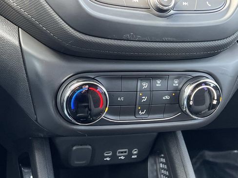 Used 2021 Chevrolet TrailBlazer LS AWD/4WD image 20