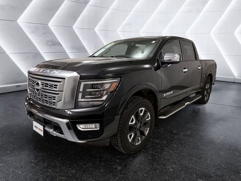 Used 2024 Nissan Titan Platinum Reserve w/ Moonroof Package image 3