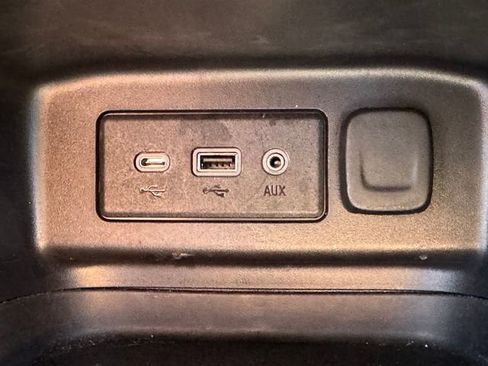 Certified 2023 Chevrolet Equinox LS image 30